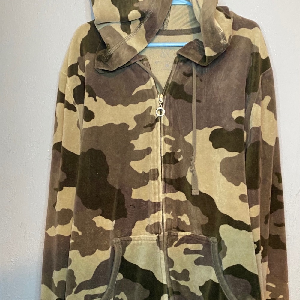 Camp Zip Up Jacket